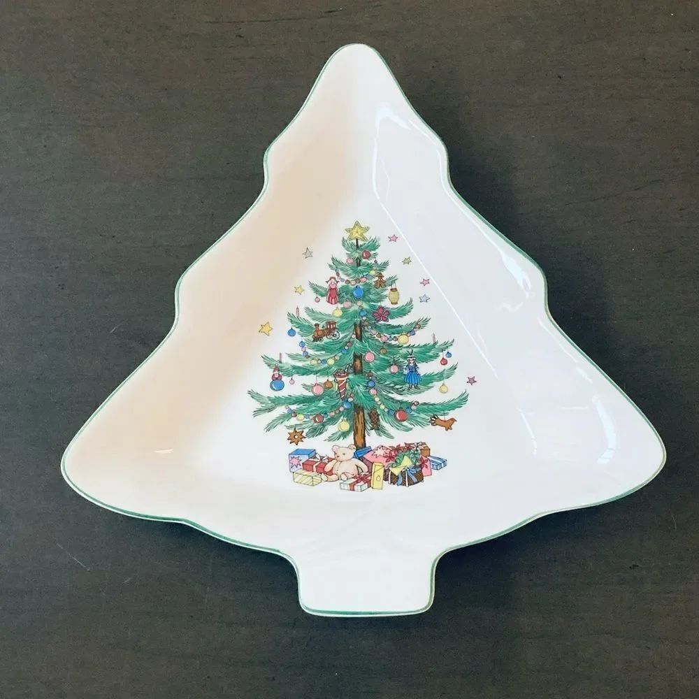 Nikko Christmas Tree Shaped Candy Dish Decor - Picture 2 of 4